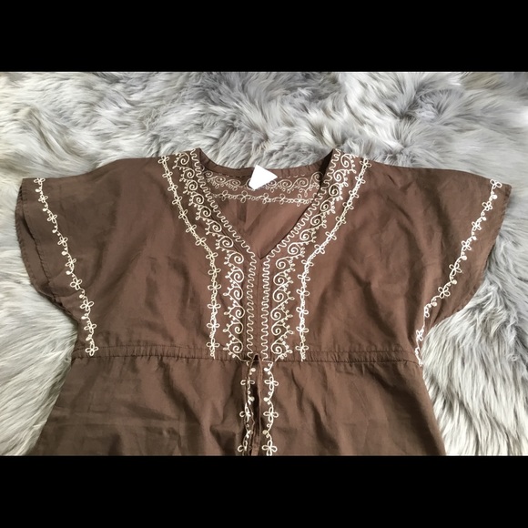 IT FIGURES BROWN EMBROIDERED DRESS - Picture 3 of 7